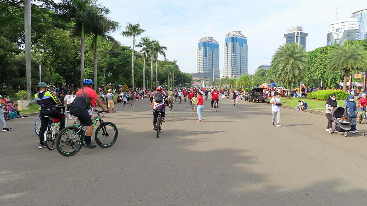 Banyak aktivitas olahraga yang bisa dilakukan di monas (foto/istimewa)