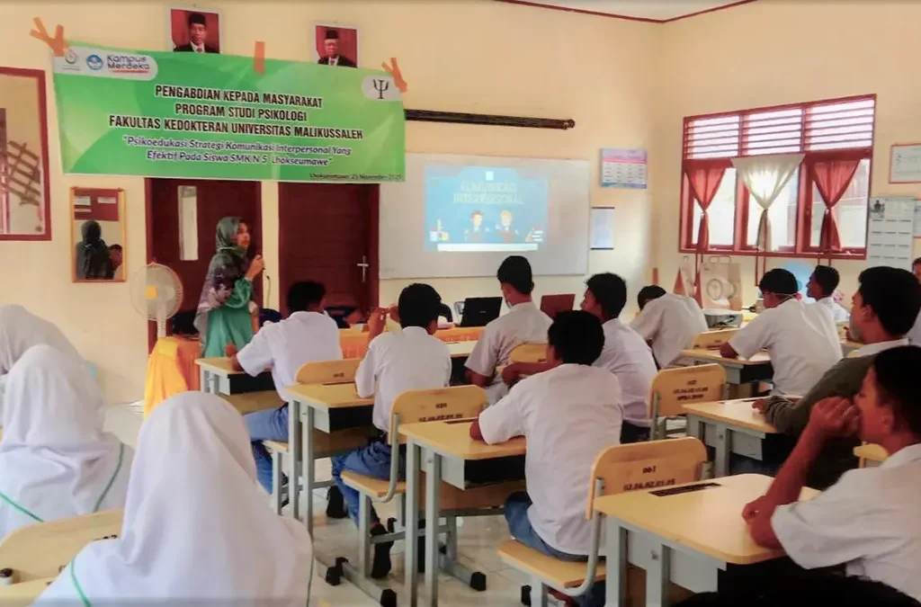 Berkomunikasi secara Empatik dengan siswa dalam Kelas (ft/istimewa)