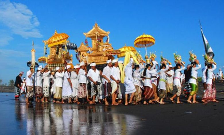 Pengaruh Hindu Budha pada Kehidupan Masyarakat Indonesia