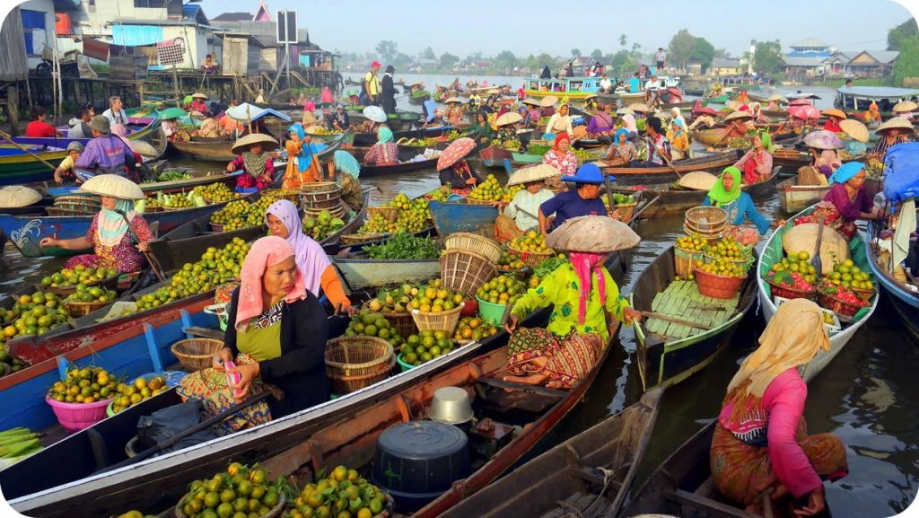 Prinsip ekonomi, cara bertindak dengan berusaha mencapai hasil yang optimal
