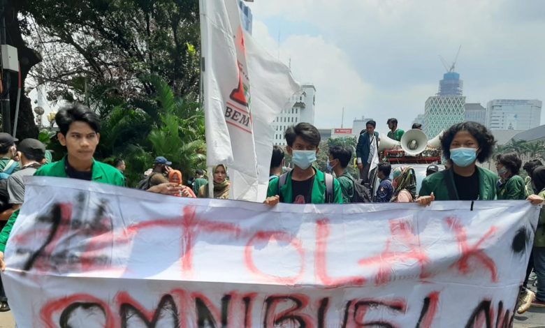 Proses Sosial Disosiatif yang mengarah perpecahan