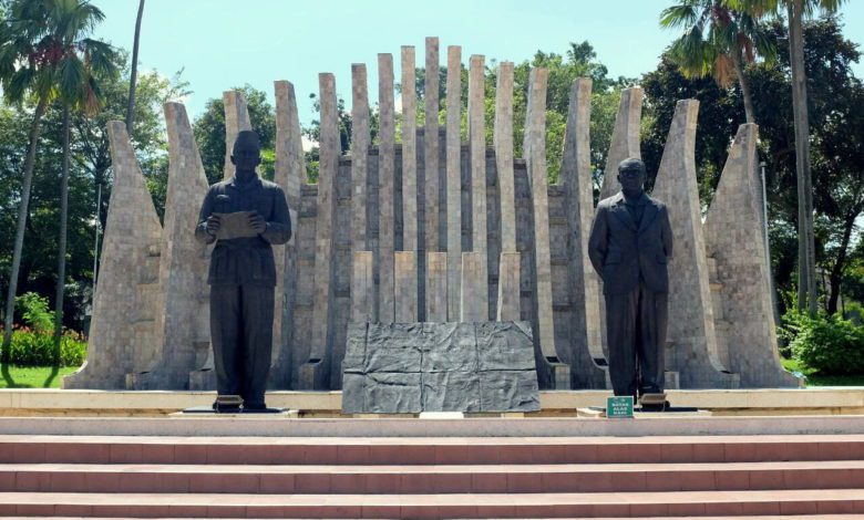 Proklamasi Kemerdekaan 17 Agustus 1945. Tujuan dari perjuangan bangsa Indonesia melawan penjajahan adalah tercapainya Indonesia Merdeka