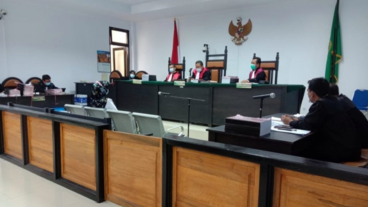 Lembaga pengendalian sosial di Indonesia