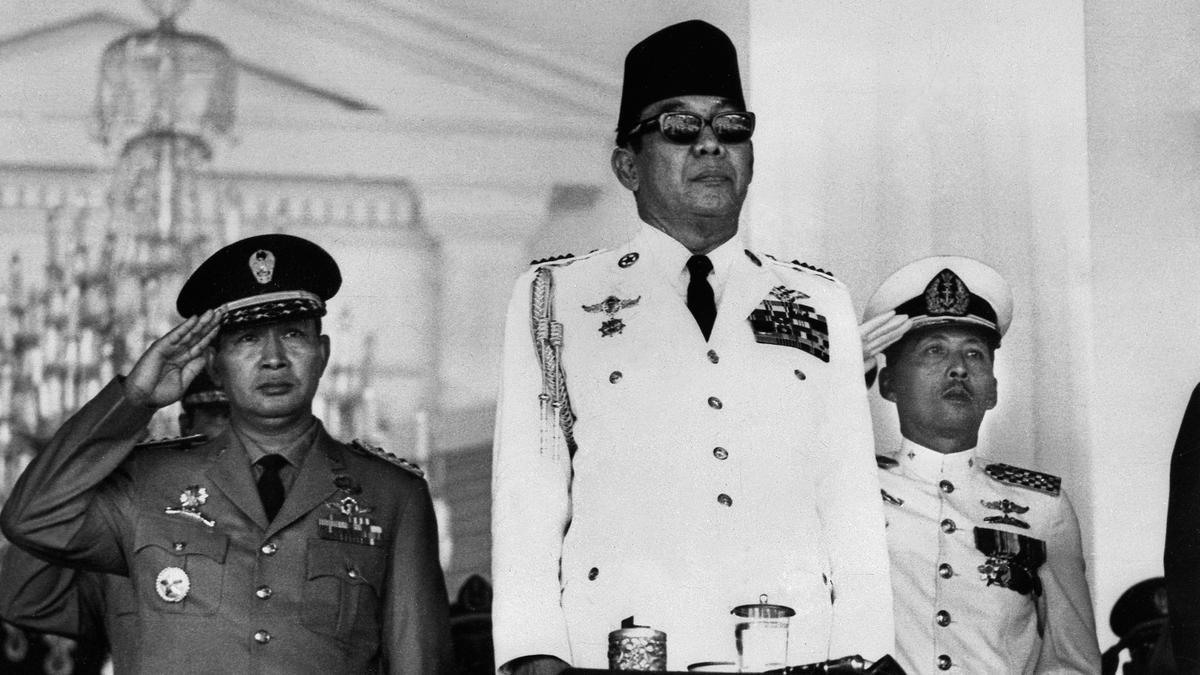 Demokrasi di Indonesia pada Periode 1959 - 1965.