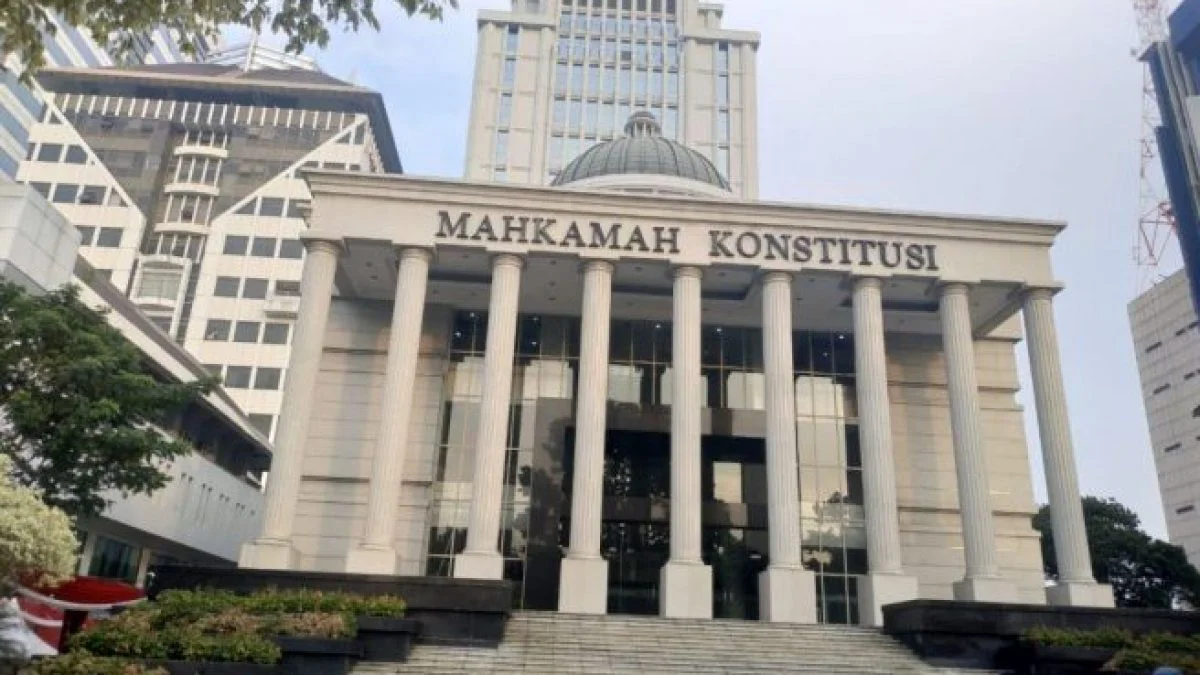Kewenangan Lembaga-Lembaga Negara Menurut UUD Negara Republik Indonesia Tahun 1945
