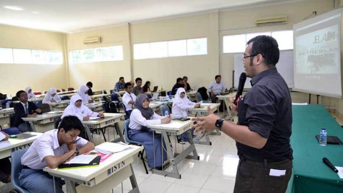 Gambar Manfaat belajar bersama teman di sekolah (ft/istimewa)