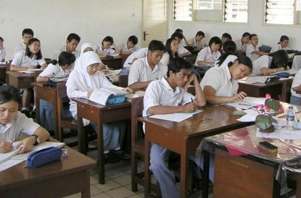 Proses Sosialisasi: Membentuk Identitas dan Adaptasi dalam Masyarakat. (ft/istimewa)