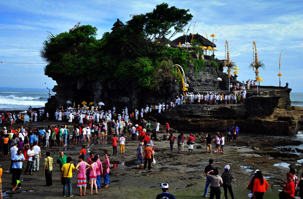 Menemukan Keajaiban Spiritual dan Alam di Wisata Tanah Lot, Bali (ft/istimewa)