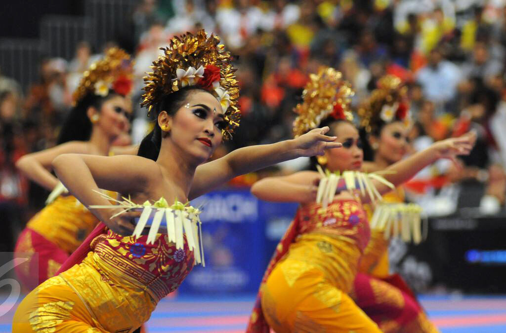 Pendet Bali: Tarian Suci yang Menghormati Dewa dan Masyarakat (ft/istimewa)