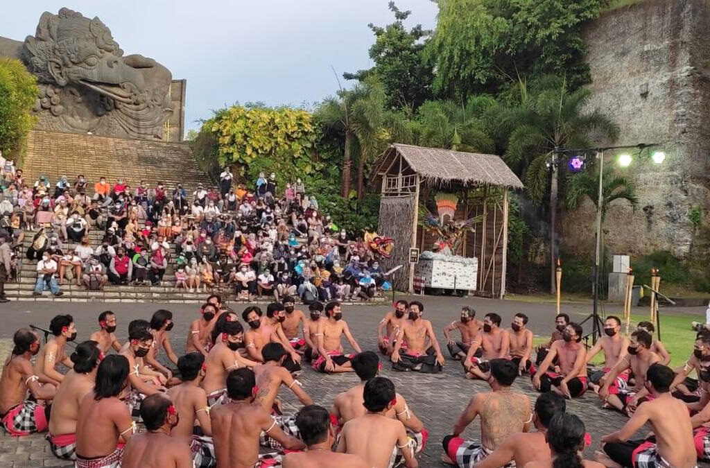 Tari Kecak Bali: Keajaiban Musikal dan Kekuatan Budaya Pulau Dewata (ft/istimewa)