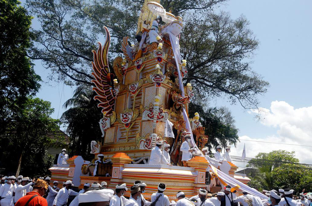 Tradisi Ngaben di Bali: Menghormati Arwah dan Siklus Kehidupan (ft/istimewa)