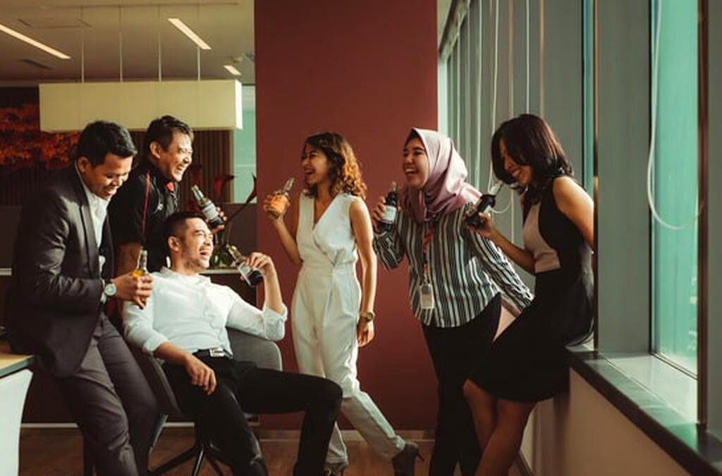 Pengertian Interaksi Sosial: Membangun Hubungan dan Masyarakat yang Harmonis (ft/istimewa)