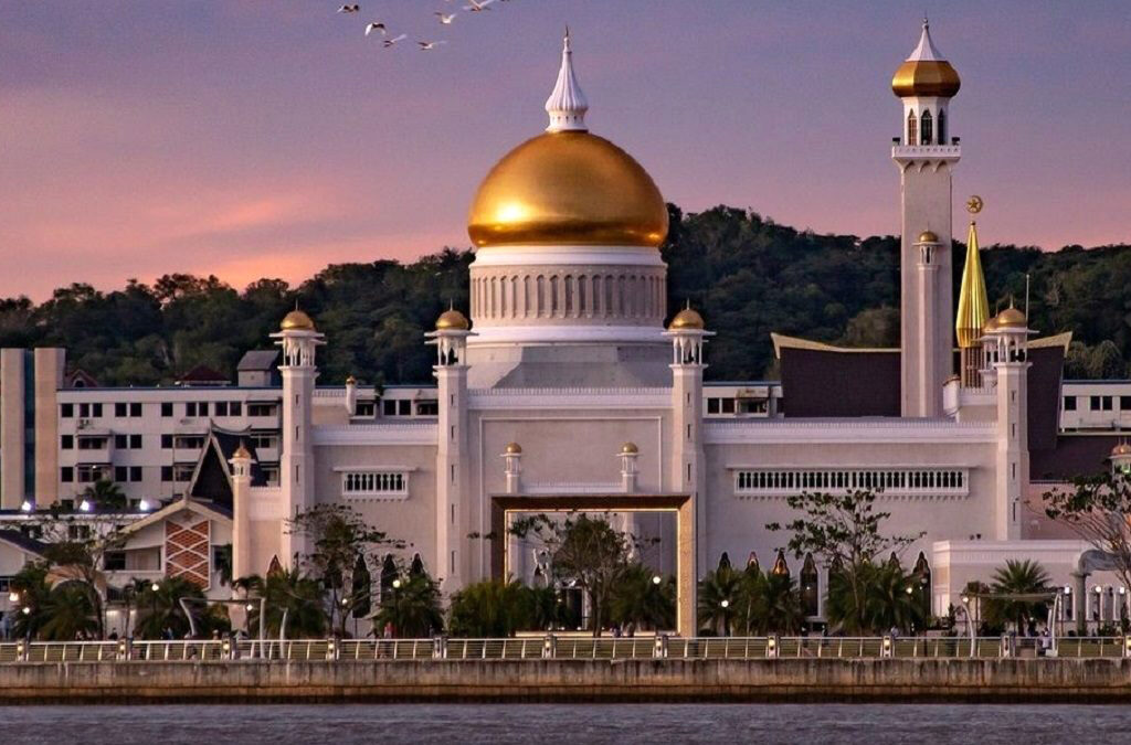 Brunei Darussalam Sebagai Anggota ASEAN: Tradisi, Stabilitas, dan Peran dalam Kawasan (ft/istimewa)