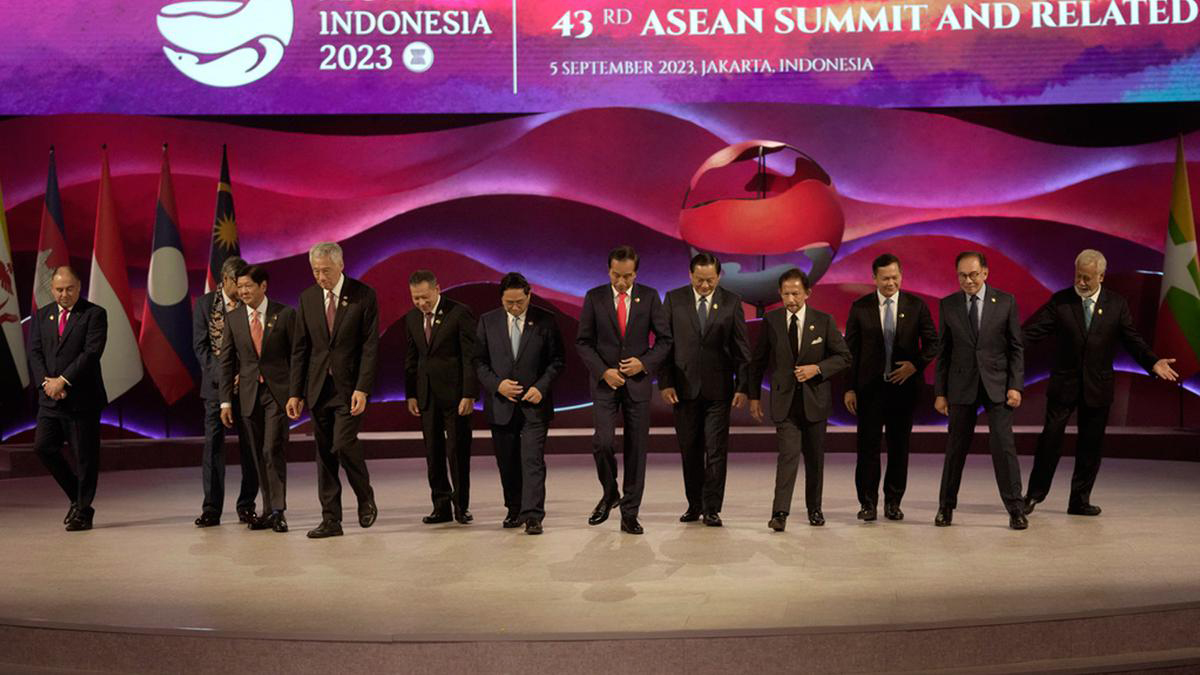 Pengaruh ASEAN terhadap Dunia: Menjalin Stabilitas dan Kerjasama Global (ft/istimewa)