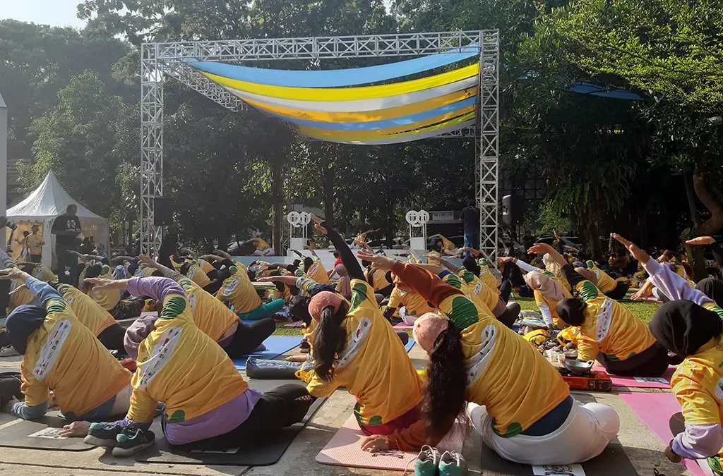 Yoga bersama Irene Tanihaha di Bogor Creative Center (ft/istimewa)