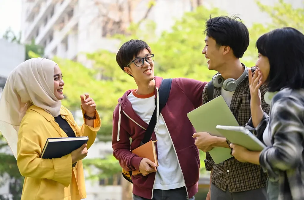 Membuka Pintu Peluang: Bagaimana Pendidikan Meningkatkan Penghasilan Lebih Tinggi (ft/istimewa)