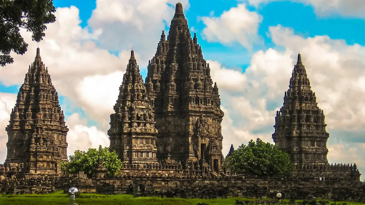 Peninggalan Bersejarah pada Masa Hindu-Buddha di Indonesia (ft/istimewa)