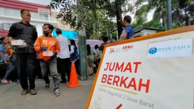 Jumat Berkah: Berbagi Makanan dengan Jamaah Sholat Jumat untuk Meraih Pahala (ft/istimewa)