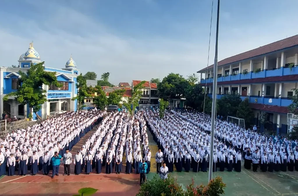 Peringatan Hari Guru Nasional 2024: Guru Hebat, Indonesia Kuat (ft/istimewa)