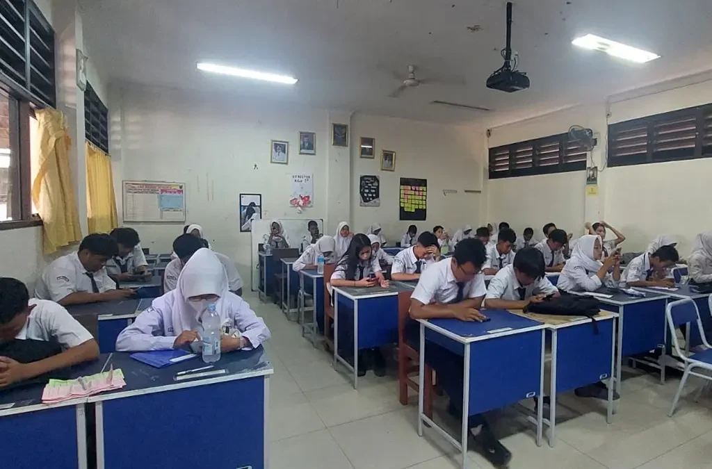 Pelaksanaan Penilaian Sumatif Akhir Semester di SMP Negeri 20 Kota Depok (ft/istimewa)