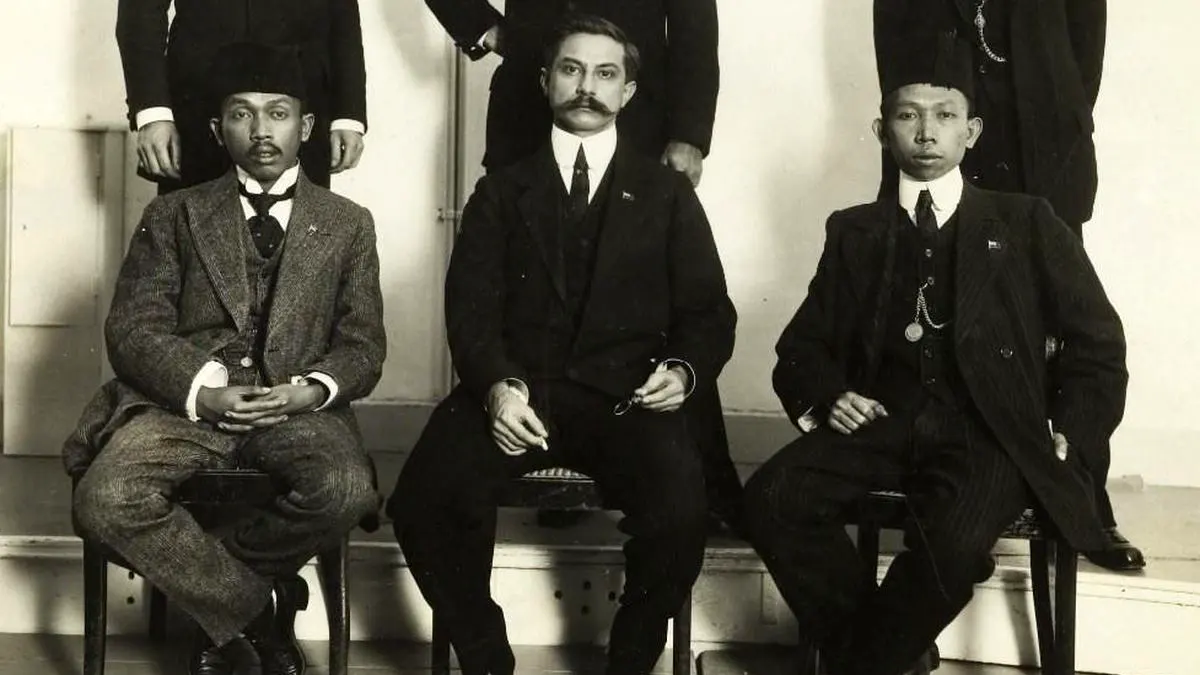 Tokoh-Tokoh Politik Etis dalam Sejarah Kolonial Belanda di Indonesia