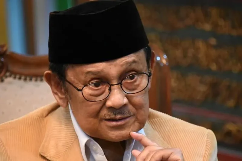 B.J. Habibie: Presiden Teknokrat yang Memimpin di Masa Transisi