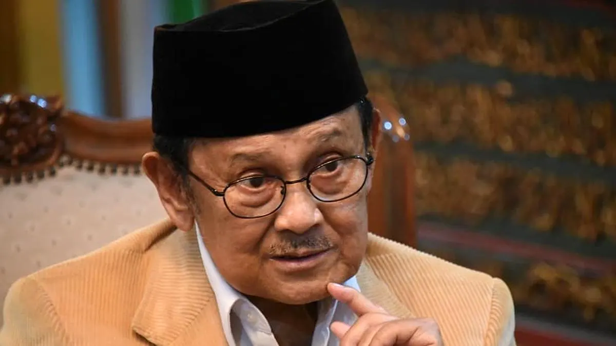 B.J. Habibie: Presiden Teknokrat yang Memimpin di Masa Transisi (ft.istimewa)