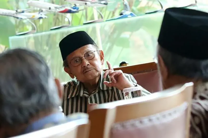 Kebijakan Ekonomi B.J. Habibie: Mengatasi Krisis Moneter 1998