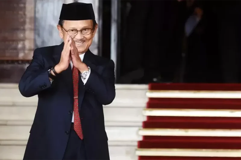 Warisan Kepemimpinan B.J. Habibie bagi Indonesia