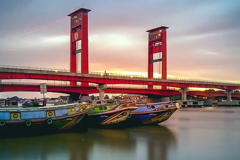 Mengenal Jembatan Ampera: Ikon Legendaris Kota Palembang