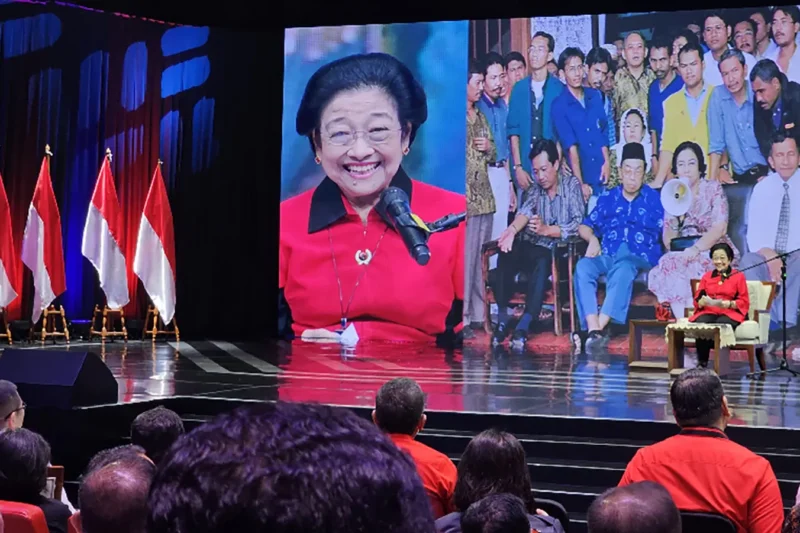 Peran Megawati dalam Penguatan Demokrasi di Indonesia