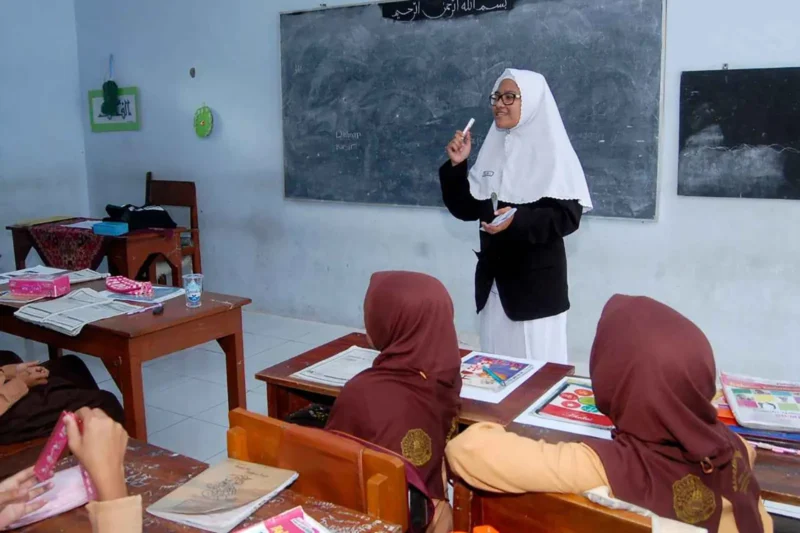 Pendekatan Deep Learning: Solusi Pembelajaran Bermakna di Kurikulum Merdeka