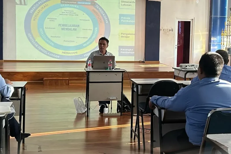 Perbedaan Surface Learning dan Deep Learning: Mana yang Lebih Efektif?