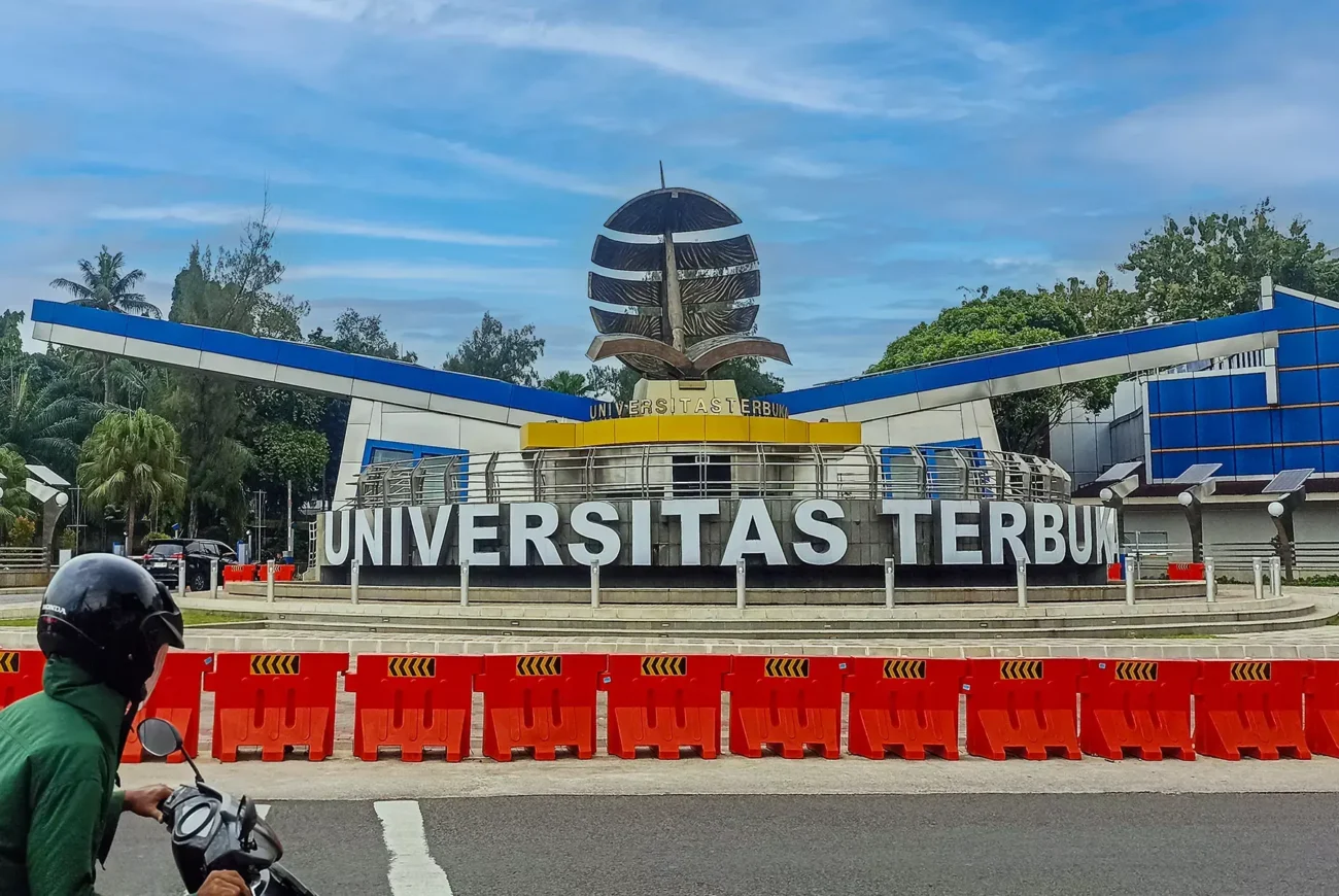 Universitas Terbuka (UT): Sejarah, Program, dan Peranannya dalam Pendidikan Tinggi di Indonesia (ft.istimewa)